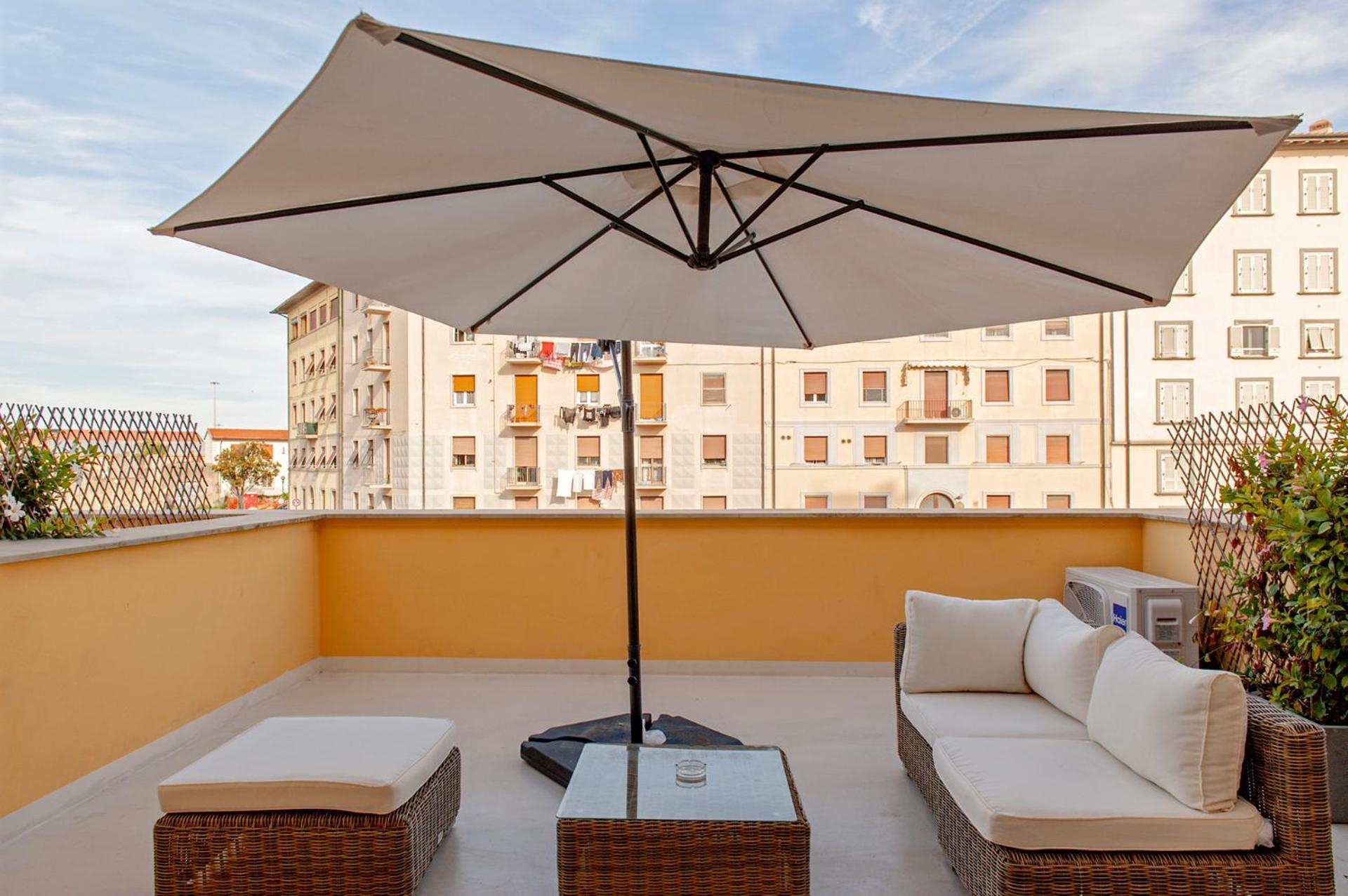 Waterfront Balcony I Grani 2 Resort Style Suite Ливорно Екстериор снимка